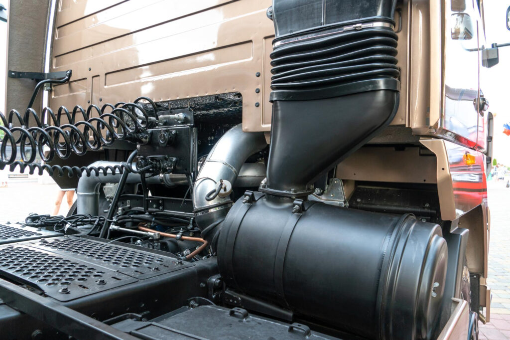 - TIR-PARTS - części do samochodów ciężarowych, naczep i przyczep - TIR-PARTS - części do samochodów ciężarowych, naczep i przyczep